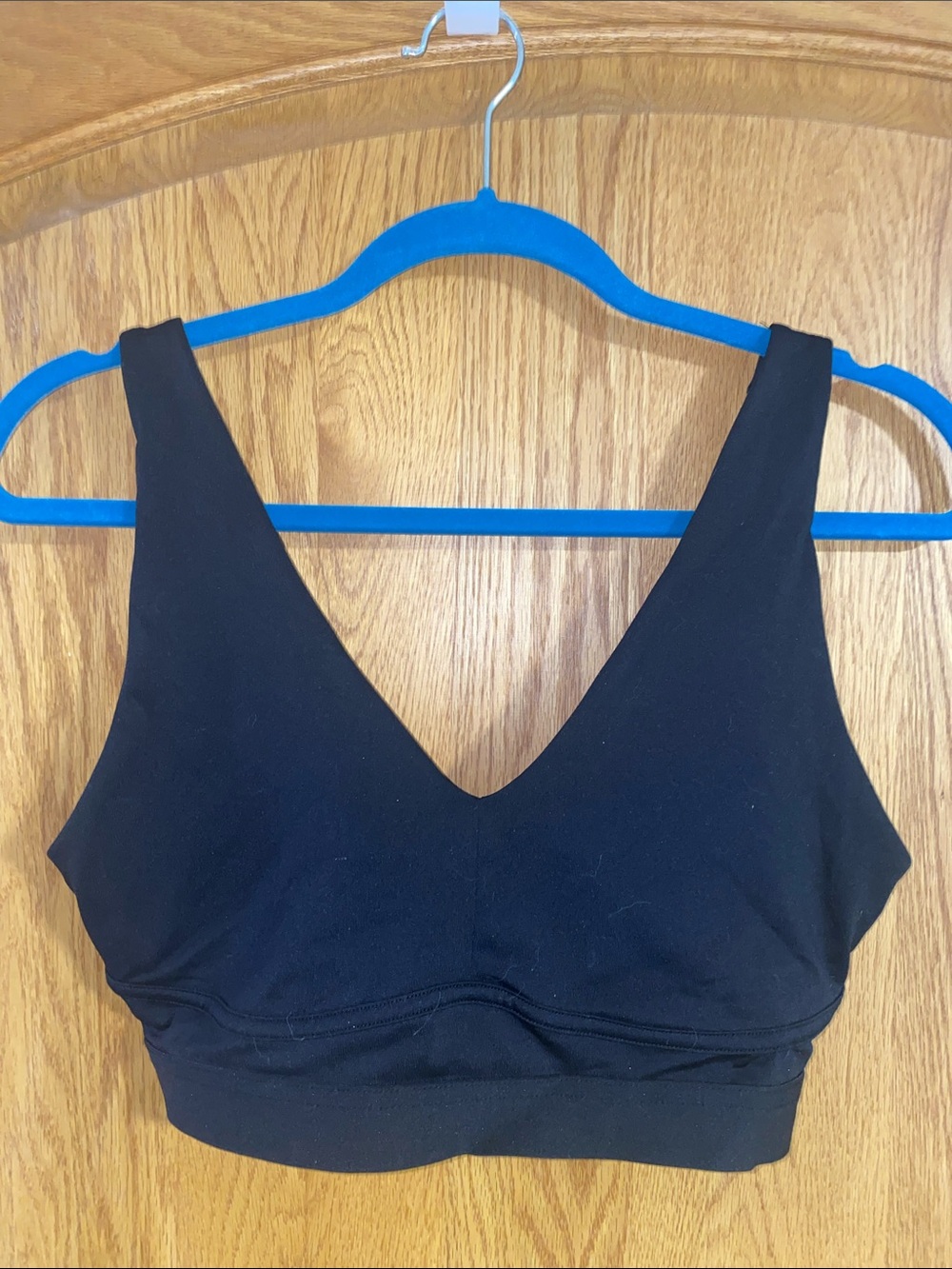 Fabletics Women's Black V-Neck sports bra no tags or pads size large